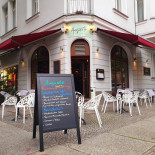 Auguste Café Esterno