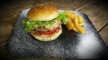 Les Folies Burgers Les Gardes Montignac food