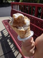 Bruster's Real Ice Cream food