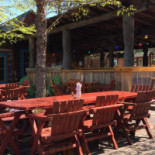 River Deck Dentro