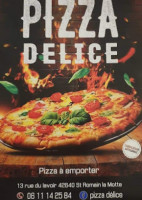 Pizza Délice food