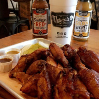 Melvin's Barbecue food