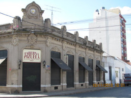 Taberna Pizuela inside