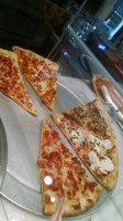 Ray's Pizza food