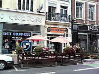 Cuisines Et Saveurs outside