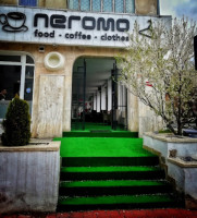 Neromo outside