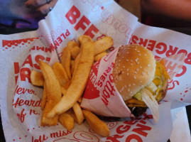 Red Robin Gourmet Burgers And Brews food