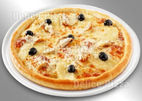 Delice Pizza food