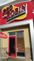 Red Robin Gourmet Burgers And Brews food