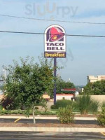 Taco Bell outside