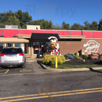 Frisch's Big Boy Restaurants outside