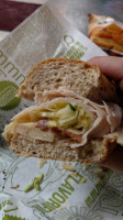 Quiznos food