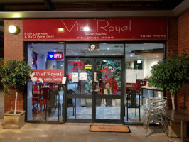 Viet Royal outside