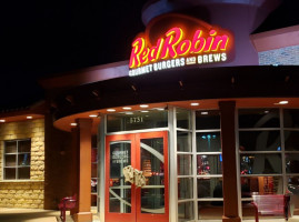 Red Robin Gourmet Burgers And Brews food