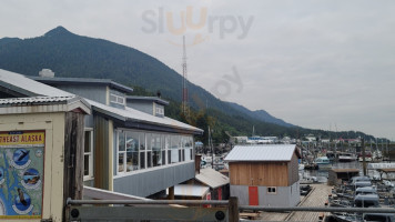 Ketchikan Crab Grille outside