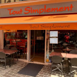 Tout Simplement Dentro