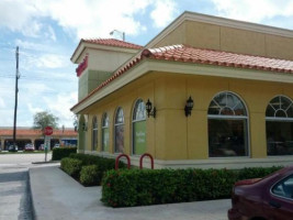 Pollo Tropical outside