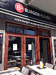 BurgerHeaven inside