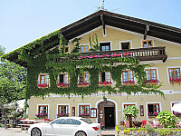 Gasthof Pfeiffenthaler outside