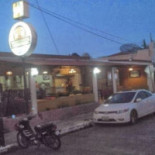 Los Compadres Tacos Esterno