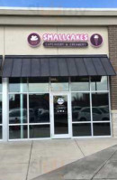 Smallcakes Cupcakery Creamery outside