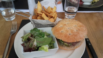 Le Bistrot Des Copains food