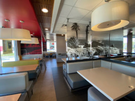 Mcdonald's inside