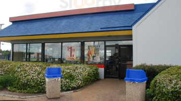 Burger King outside