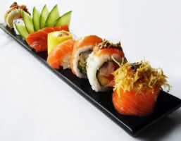 Sushi Club Caballito food