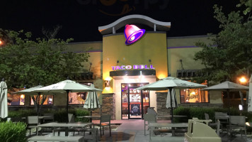 Taco Bell inside