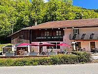 Auberge De Morette outside