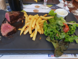 Café Le Français food