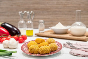 Divina Croqueta food