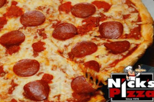 Nick's Pizza food