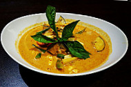 Summerie's Thai Cuisine food