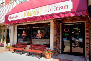 Kilwins Ludington outside