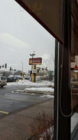 Hardee's outside