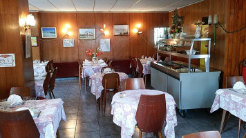 Relais D'Ambrault food