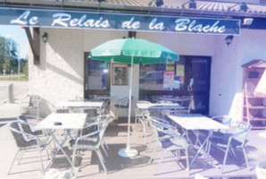 Le Relais Des Blaches inside