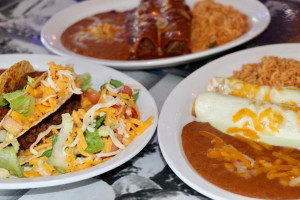 Campuzano Mexican Food food