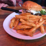 Clayton's Tap Cibo