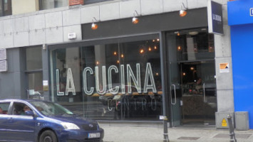 La Cucina Centro outside