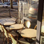 Pause Dentro