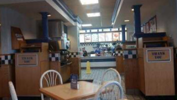 Culver's inside