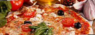 Pizzeria Roma food