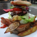 Substanz Biergarten Kneipe Cibo