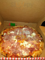 Pizza Cinq Diamants food