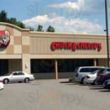 Chuck E. Cheese Esterno