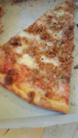 Rico's Pizza food