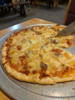 Alexander's Pizza food